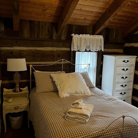 Altamont Lodge Newland Экстерьер фото