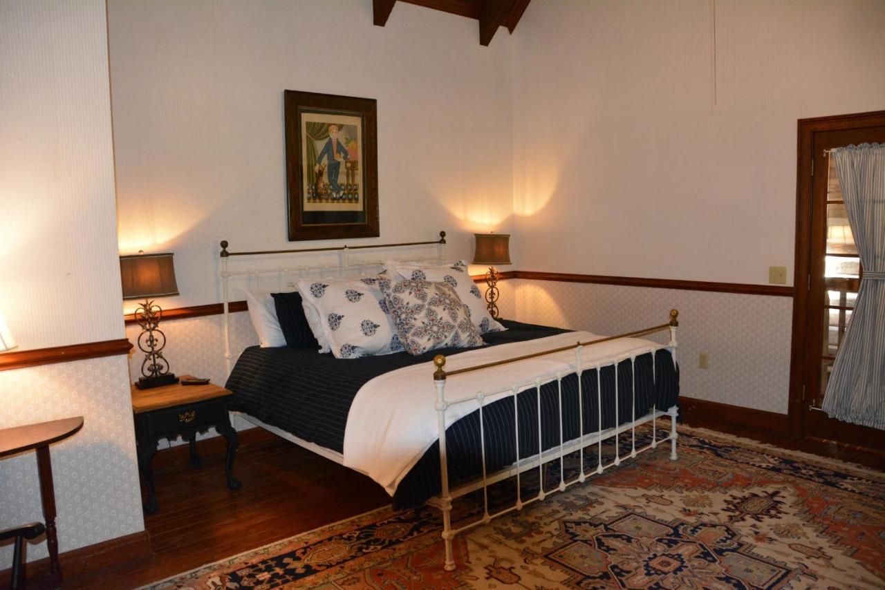 Altamont Lodge Newland Экстерьер фото